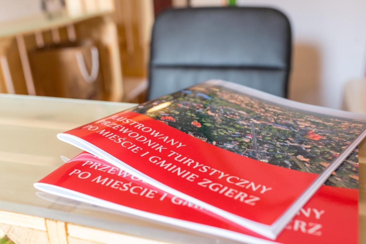 Gosciniec Folkier Hostel Zgierz Bagian luar foto