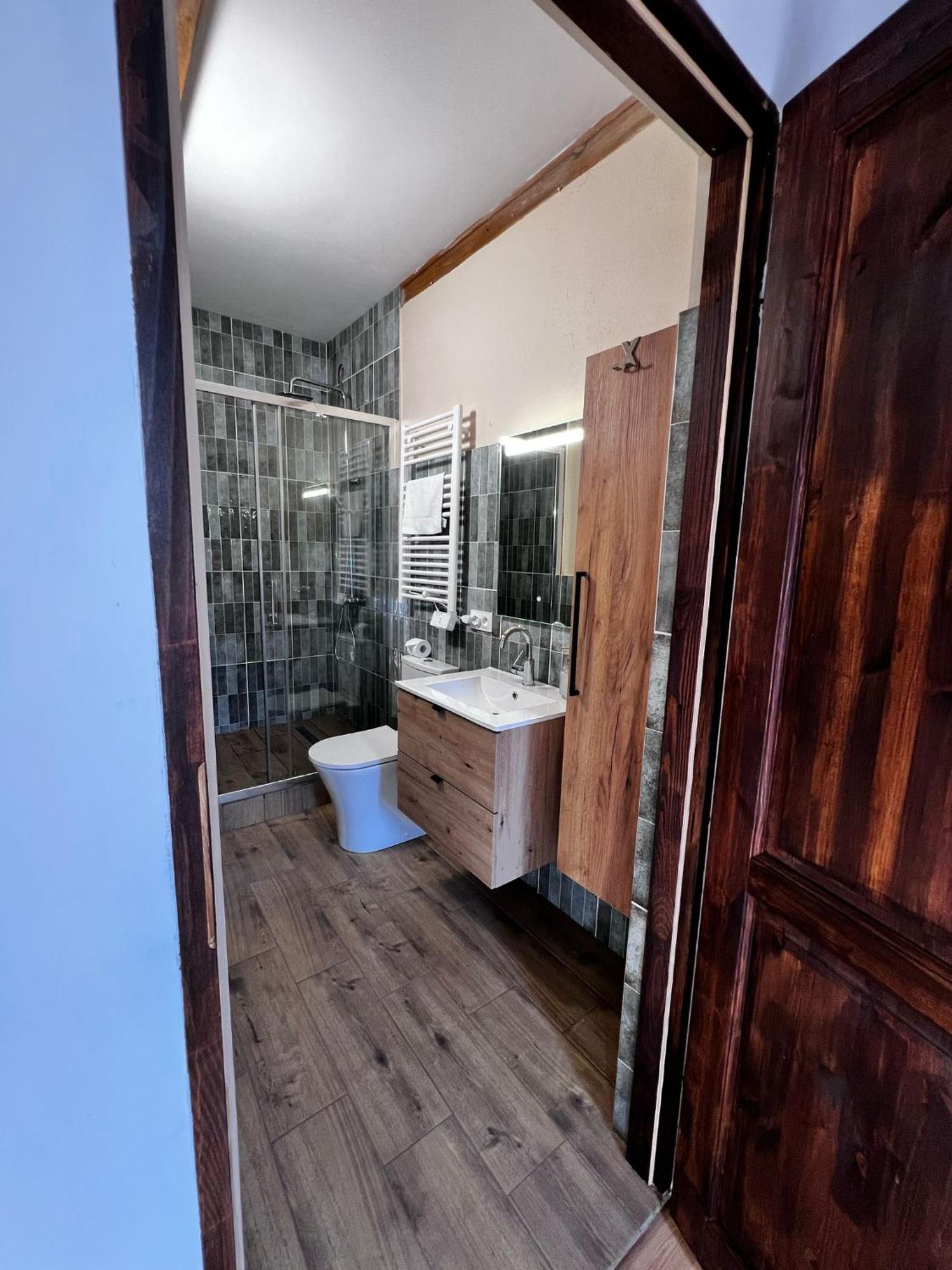 Gosciniec Folkier Hostel Zgierz Bagian luar foto